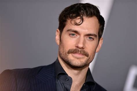 henry cavill age height weight